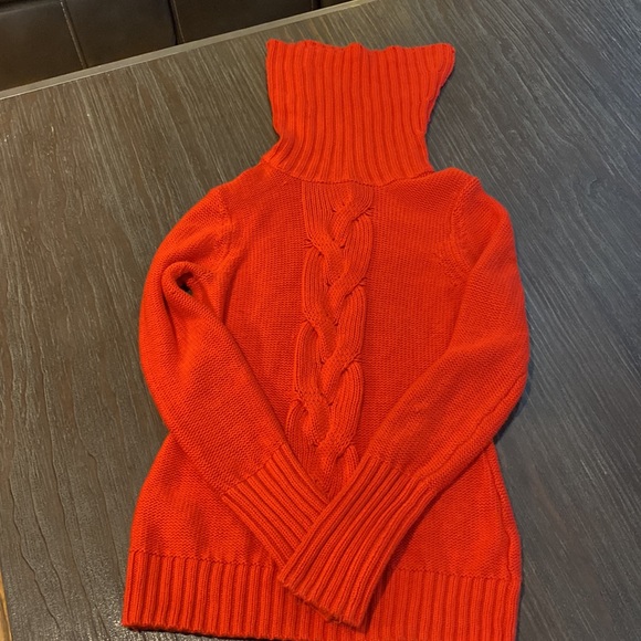 Gap ladies turtleneck sweater in beautiful orange. Size extra small. - Picture 4 of 7
